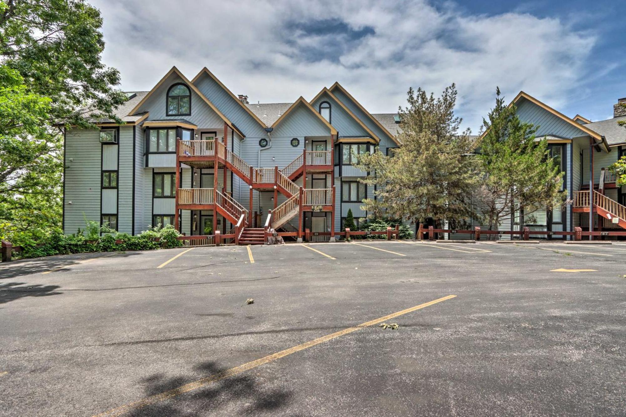 Lakefront Osage Beach Condo With Balcony And Views! 외부 사진